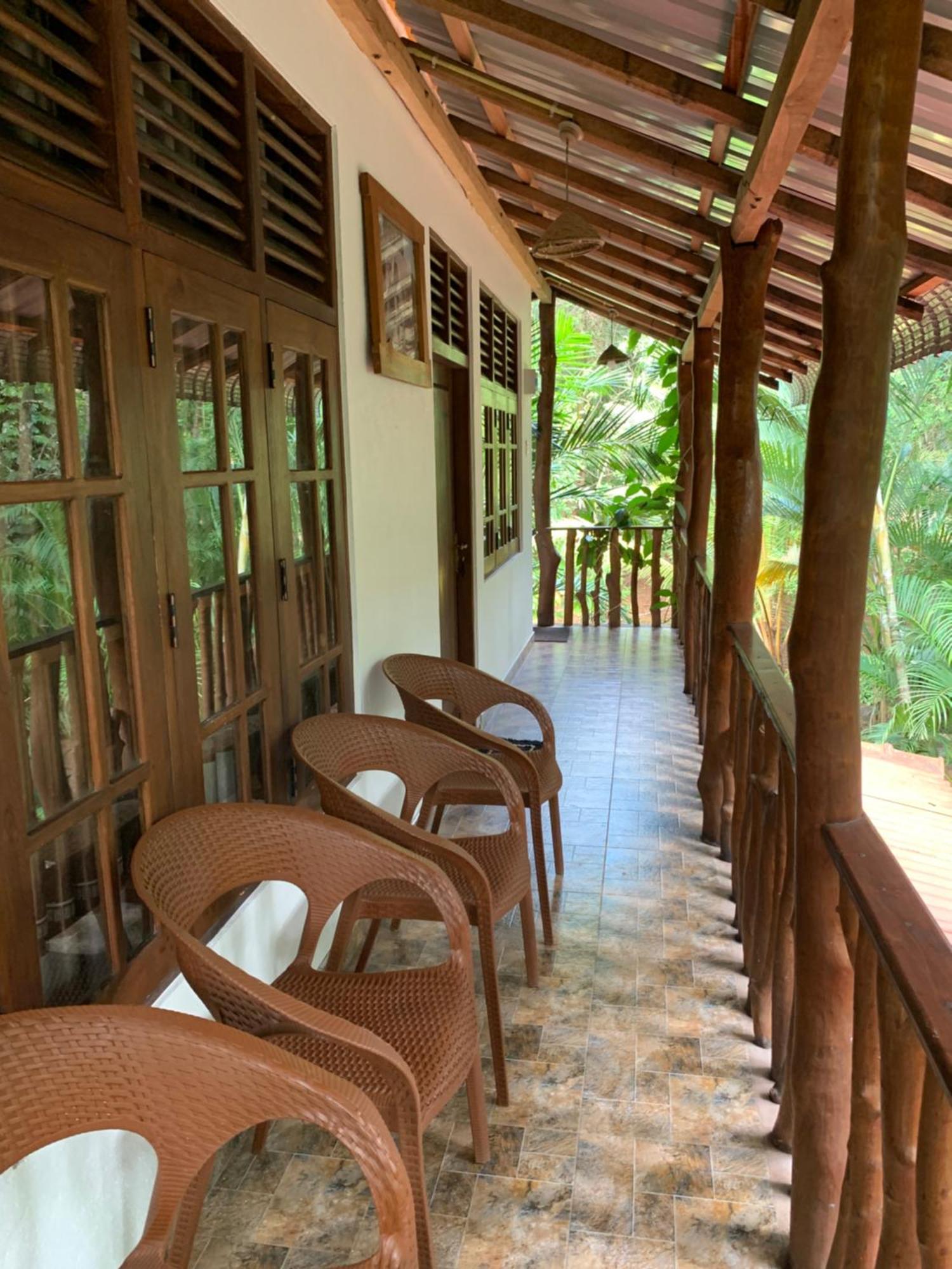 Walawa Blue Sapphire Hotel Udawalawe Kültér fotó
